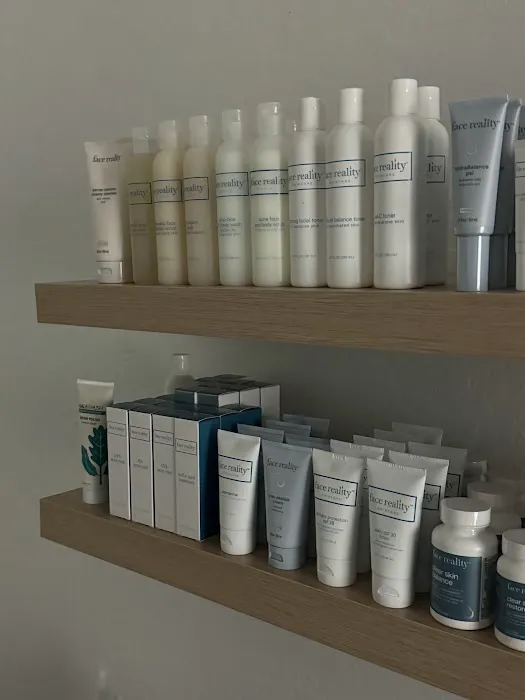 Lovely Esthetics Picture 3