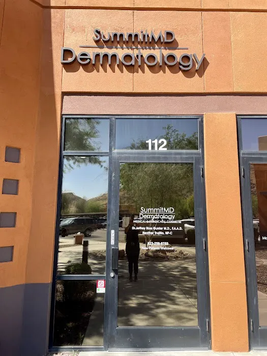 SummitMD Dermatology Glendale Picture 4