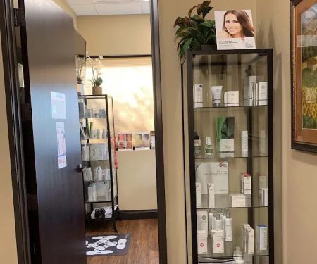 Skin Deep by Victoria- Anti Aging & Dermaplane Facials