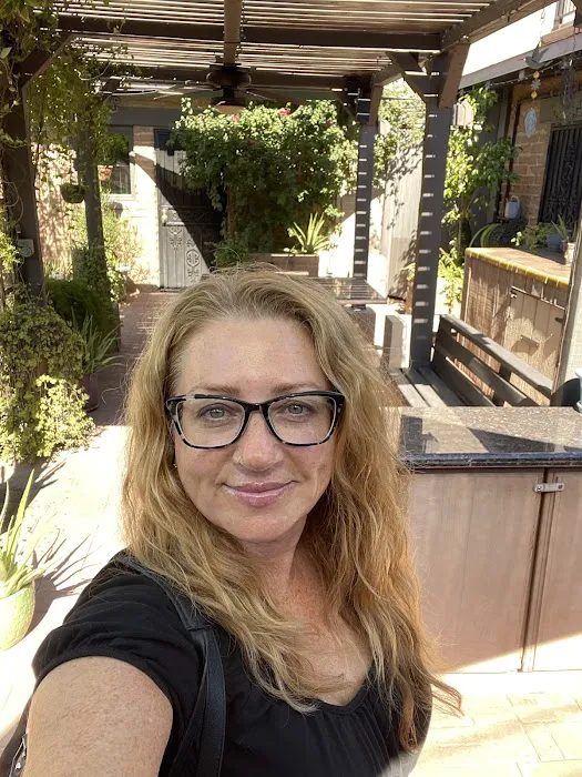 KB SkinCure Picture 1