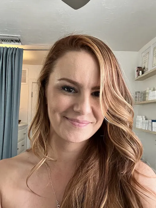 KB SkinCure Picture 6