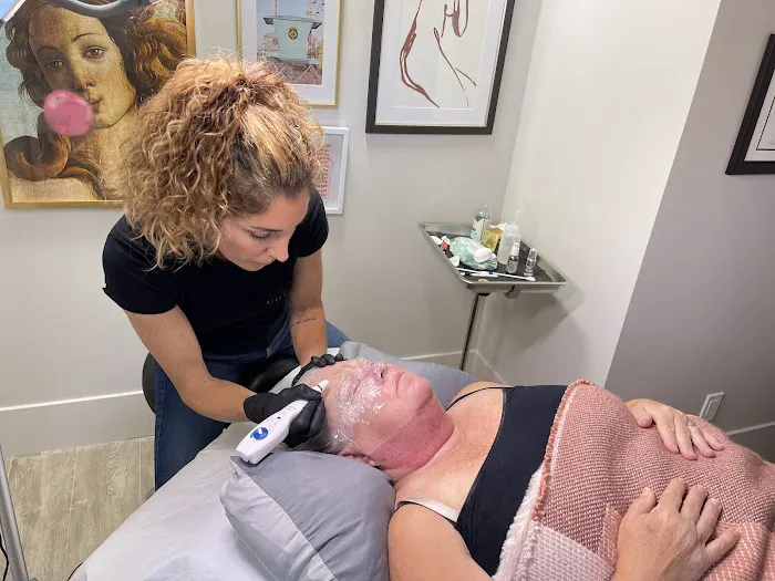 Luxury SkinFix Picture 5