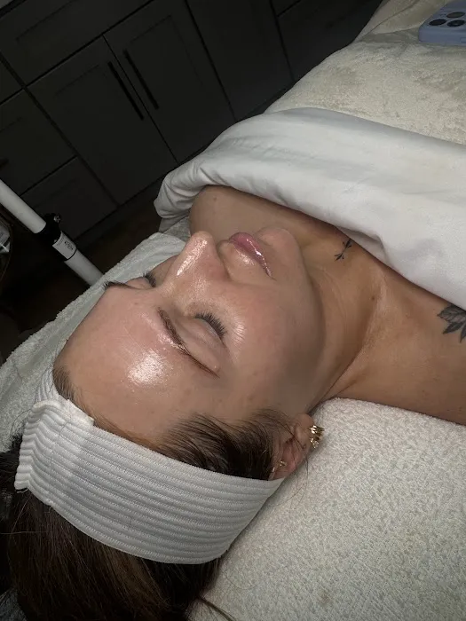 The skin snob Picture 1