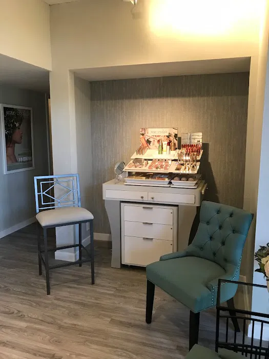 Bloom Skin & Beauty Shoppe Picture 3