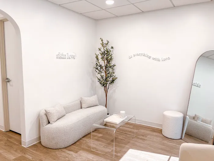 Skin Love Arizona Picture 1