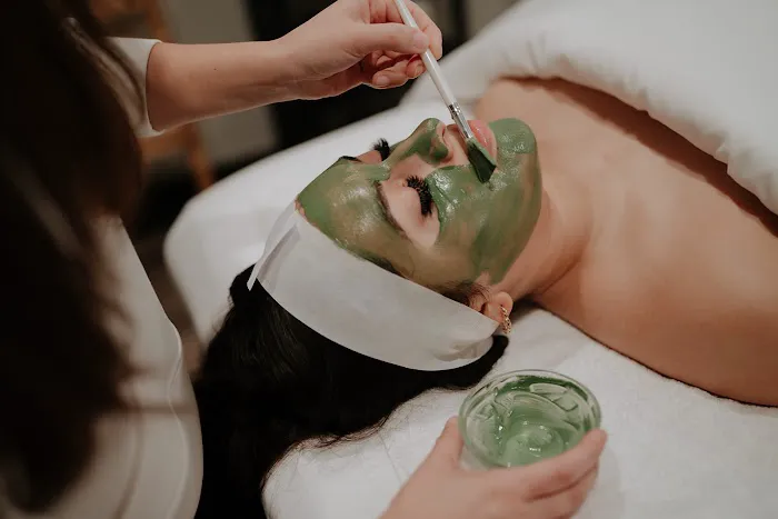 Herskin Aesthetics Picture 2