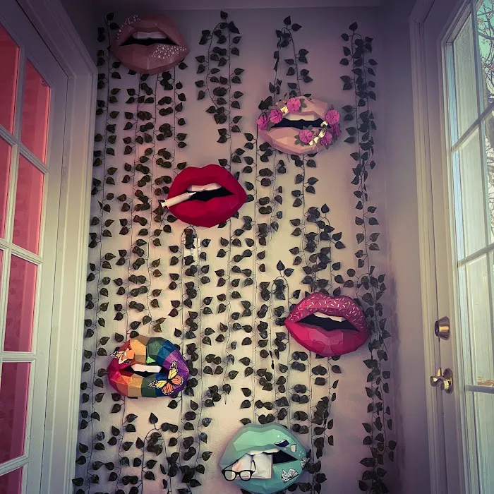 Tina Torres Cosmetics Picture 5