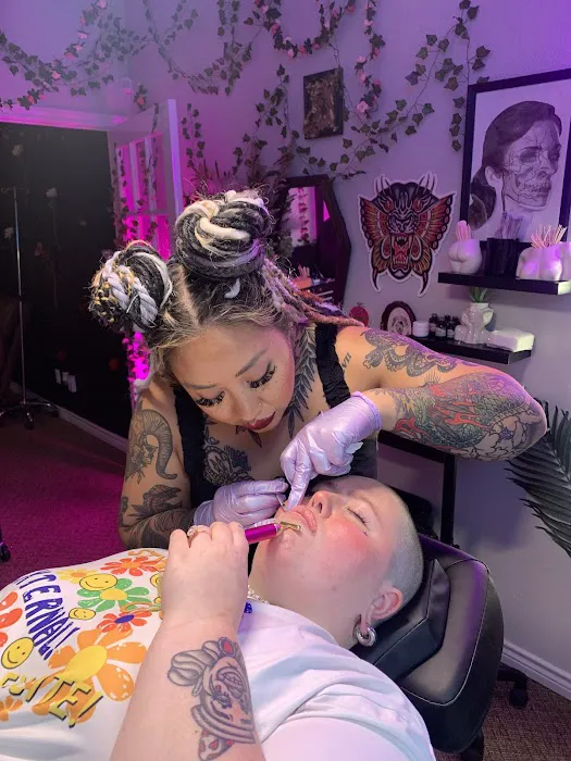 Tina Torres Cosmetics Picture 1