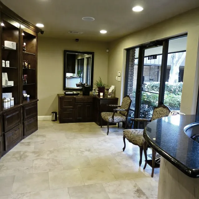 Shannon Moon - Skin Therapies, Inc. Picture 2