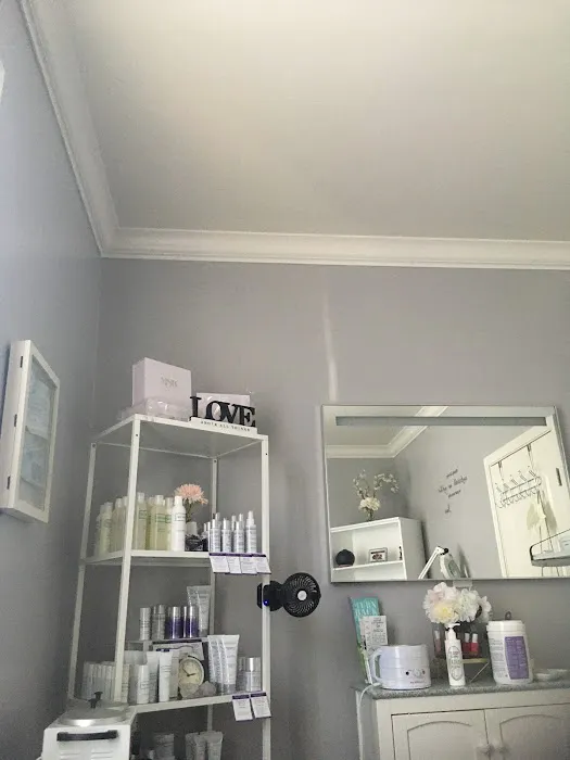 Unblemished Skin Studio Picture 2