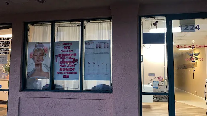 Green Skincare and body oil massage spa Picture 10