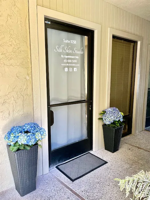 Silk Skin Studio Picture 5