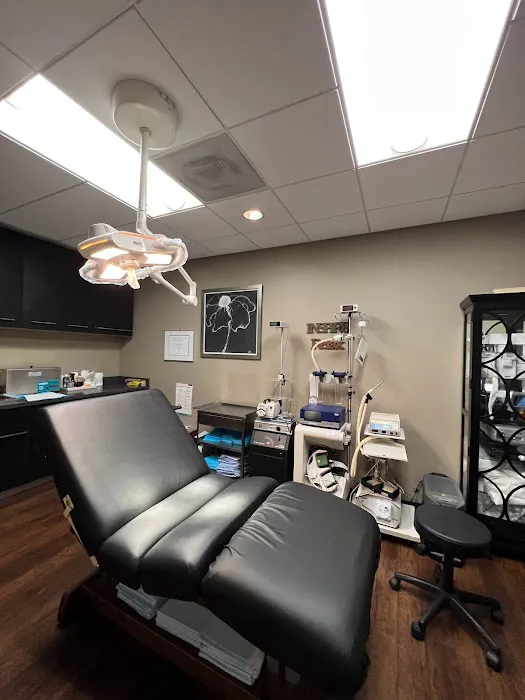 Jenesis Lipoplasty & Laser Picture 9