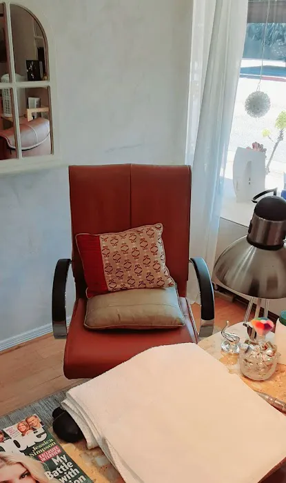 Salon Elizabeth - The Art & Science of European Skin Care Picture 3