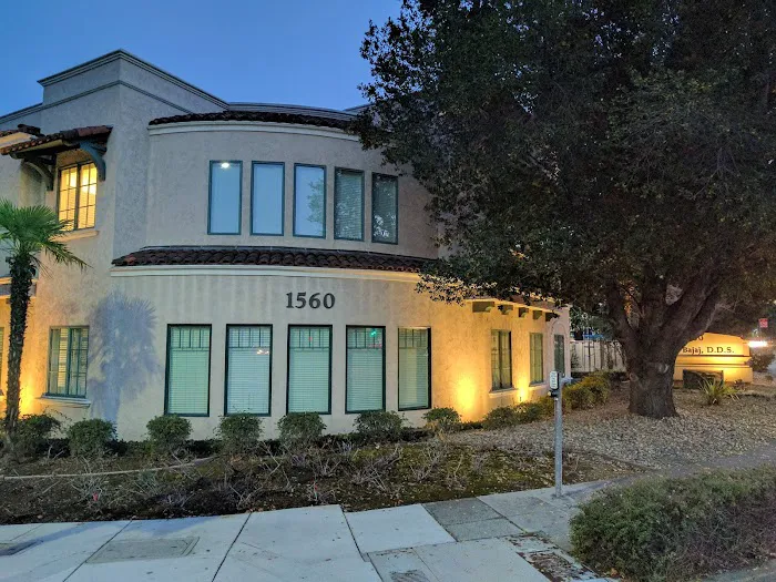 Julian's Skin Studio Picture 3