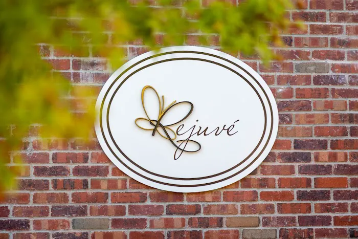 Rejuvé - Botox, CoolSculpting, Laser, Weightloss, Wellness Center Picture 4