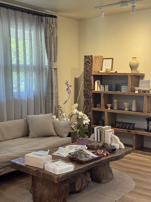 Shanti Dhara Wellness Picture 4