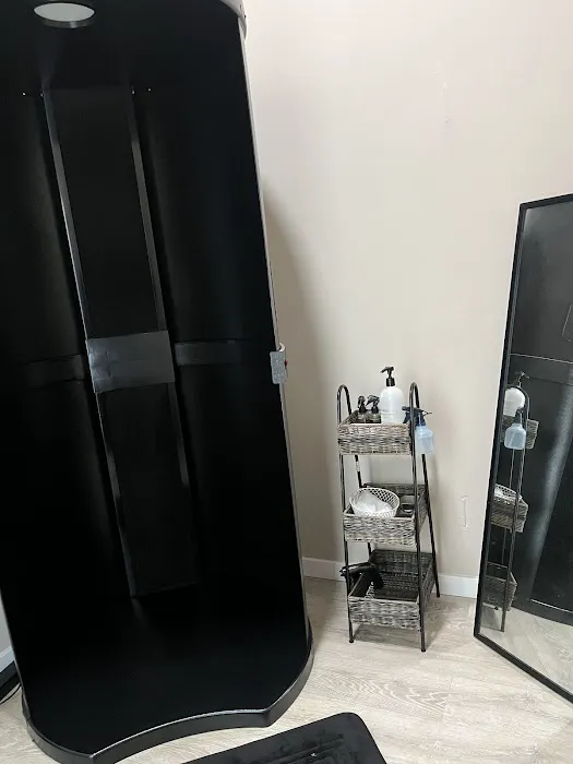 Elisha Marie Skin & Body Picture 6