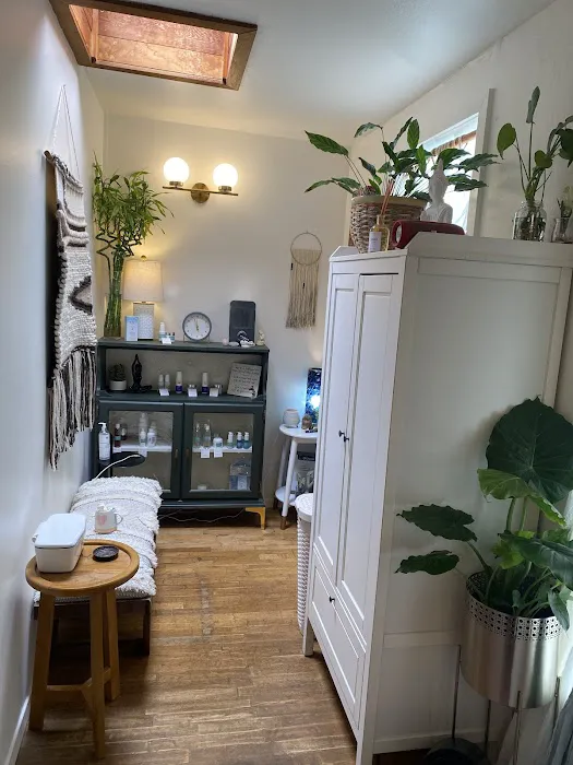 Luna Beauty Skincare & Waxing Studio Picture 2