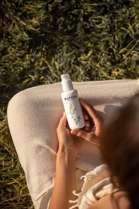 Jaclyn Etcheverry Holistic Skincare Picture 6