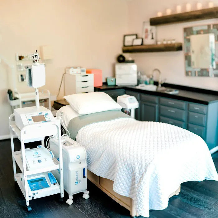 Skincare by Justina Tess Picture 2