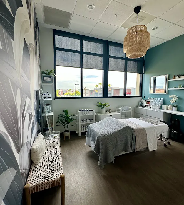 eleven esthetics Picture 9