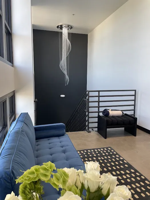 eleven esthetics Picture 1