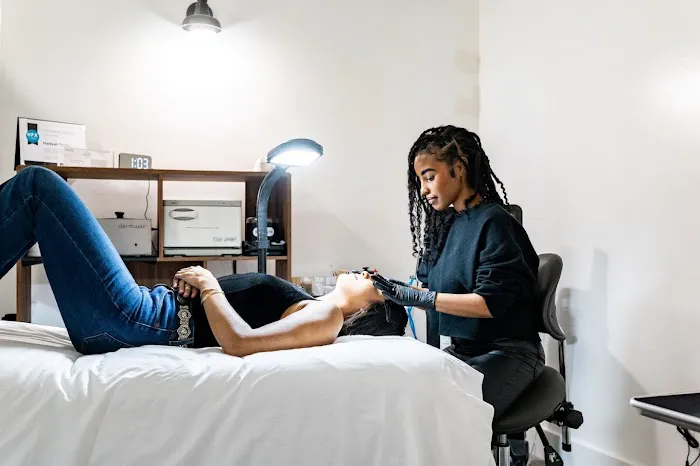 GLOWDEGA | Oakland Acne Experts & Brazilian Sugaring Picture 1