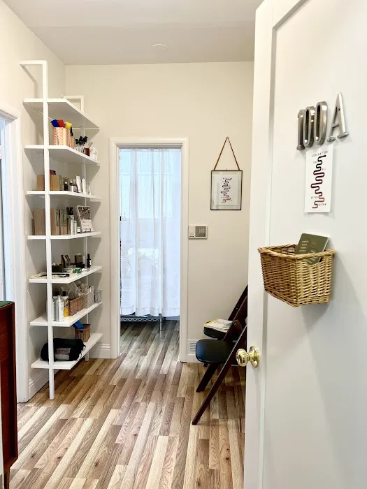 skinSALVATION acne clinic (with & within) Picture 4