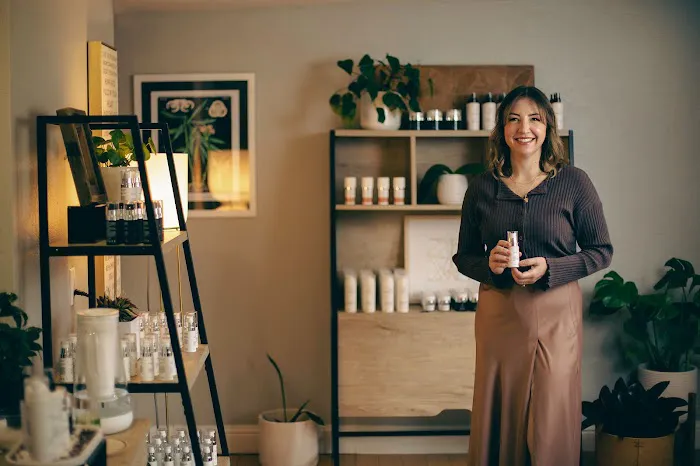 Acne & Aging Skin Care Picture 6