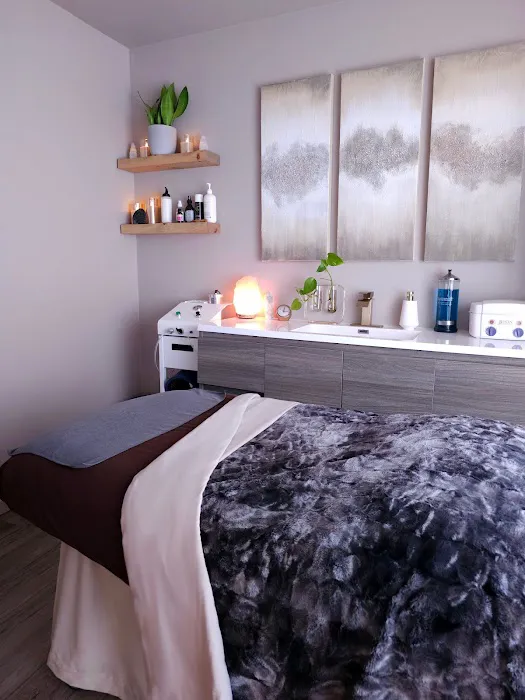 Grounded & Glowing Picture 3