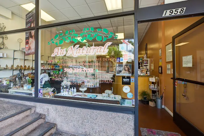 Au Natural skin Rejuvenating Center Picture 3