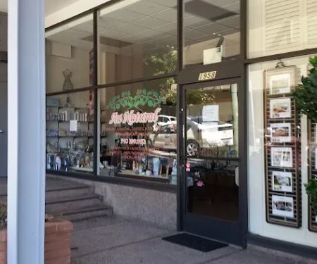 Au Natural skin Rejuvenating Center
