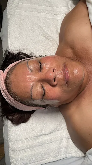 Lenox & Stone Skincare Picture 7