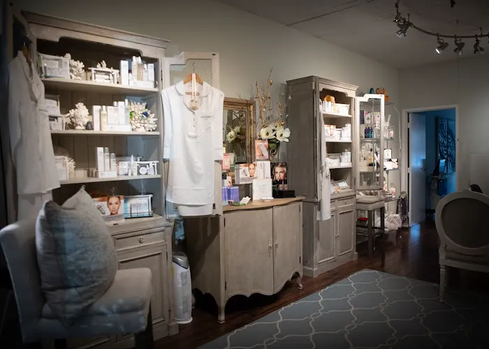 EVA CLAIBORNE beauty & wellness Picture 4