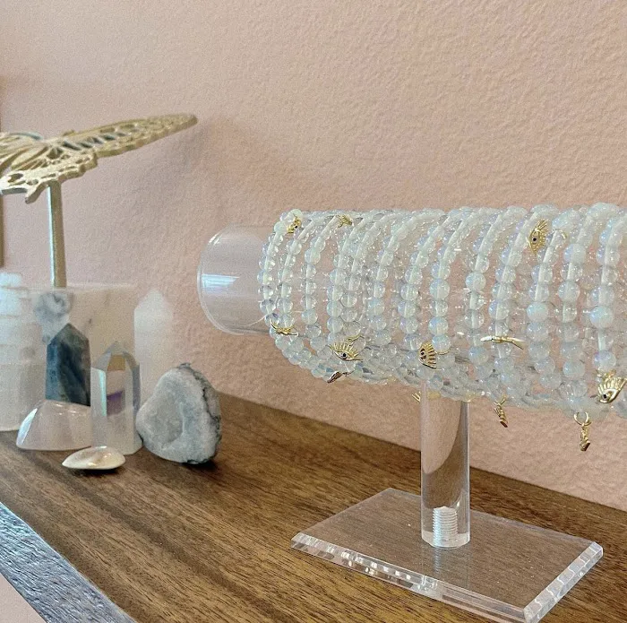 Aura Define Picture 7