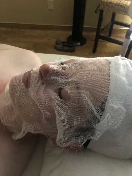 Sara Beth Skin Care & Oncology Service Picture 7