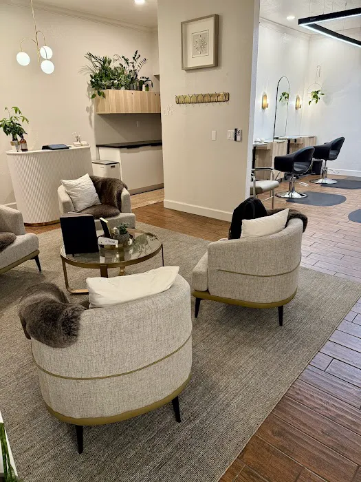 CariLeigh beauté collective Picture 5