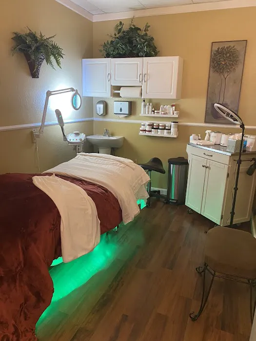 Bella Tu' Estetica Italiana ~ Skin Care Clinique, Head & Scalp Therapy Spa, Waxing Center Picture 4