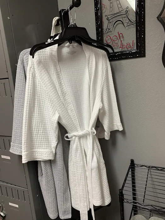 BeautyByBenicia Clinical Skin Studio Picture 4