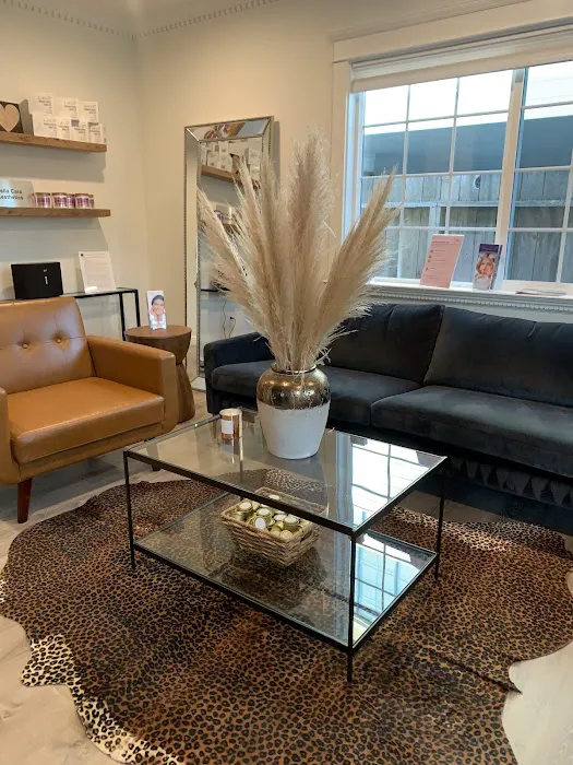 Jen Woodburn Picture 1