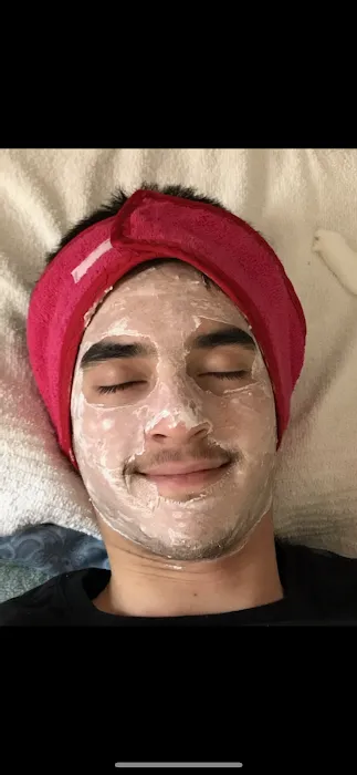 Indulge Vacaville face and body Picture 8