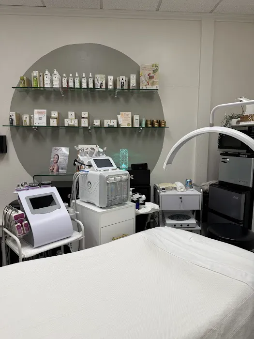 SUNI Skincare Picture 1