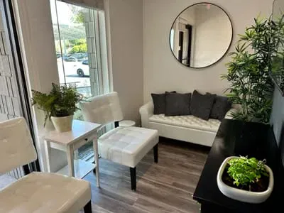 SUNI Skincare Picture 3