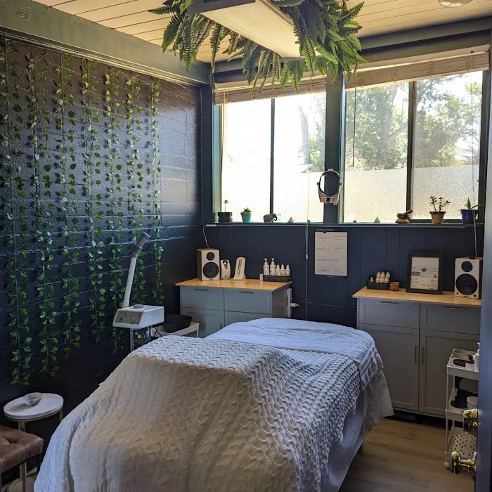 Botanical Aesthetics Picture 2