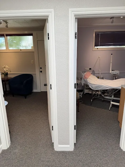 Skin Essentials Picture 7