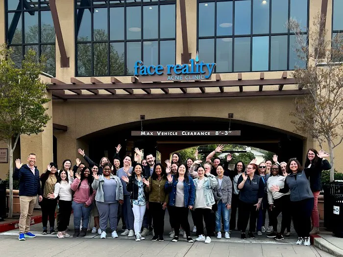 Face Reality Acne Clinic Picture 3