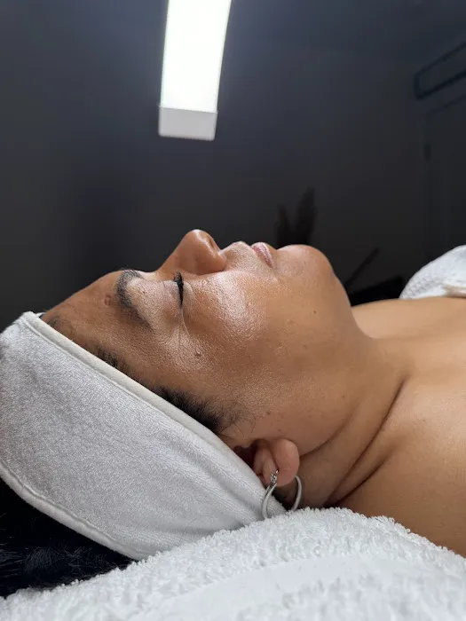 Luxe Skin By J Picture 1