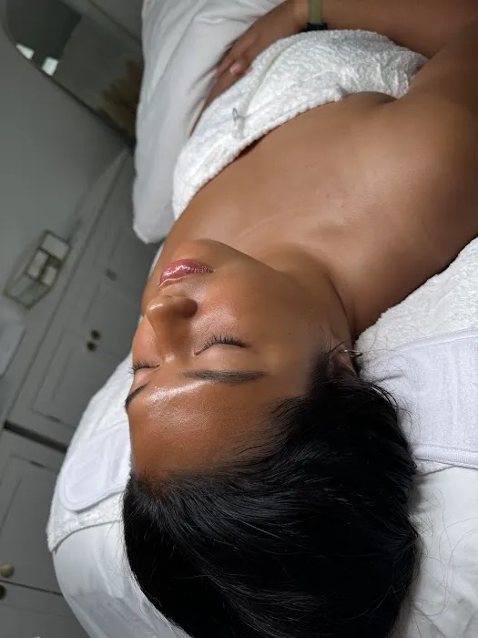 Luxe Skin By J Picture 7