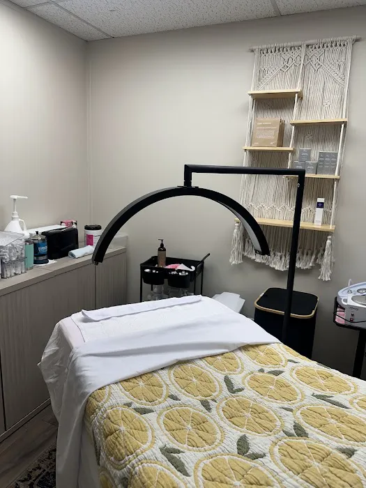 Black-Eyed Susan Salon Picture 1